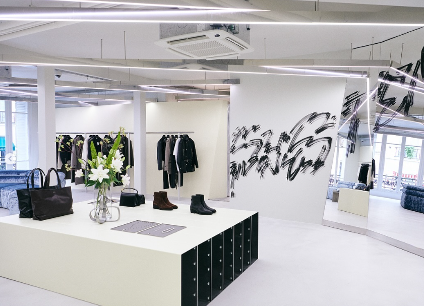 한섬, 창사 이래 첫 해외 단독 플래그십스토어 오픈 853-Image